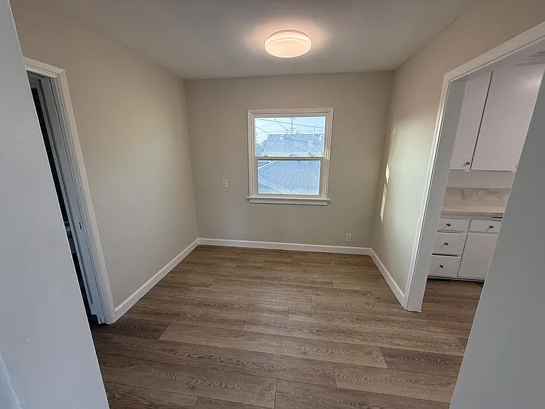 2561 Poplar Pl #1/2 — Photo 4