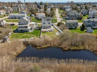 103 Saltaire Ave #1, Narragansett, RI 02882