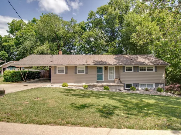 2408 Woodcrest Dr, Alton, IL 62002