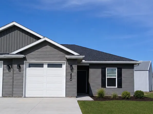 430 N 2nd Ave, Eldridge, IA 52748