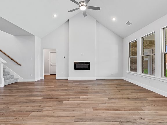 4th image of 238 Half Moon Dr