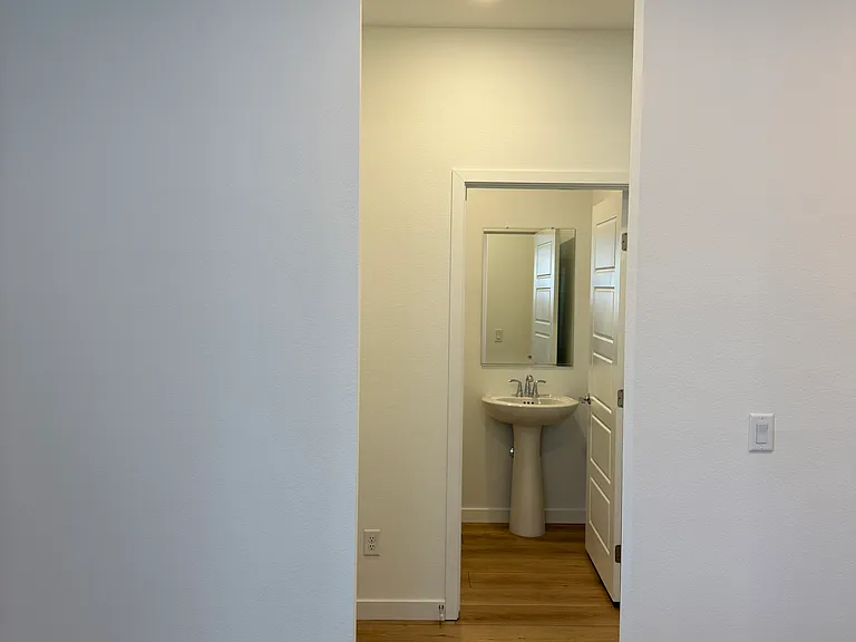4185 Paragon Crest Ct — Photo 6