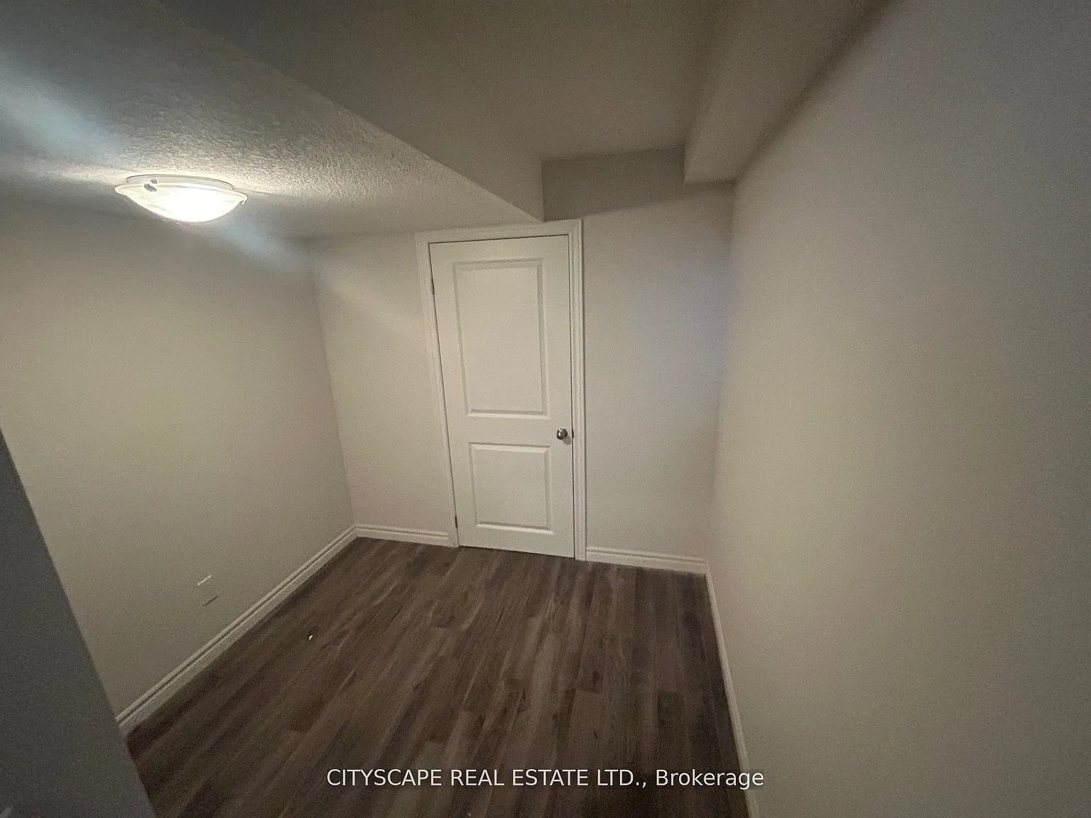 3 bed, $2,400 — Photo 4