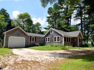 3 Circuit Ave, Carver, MA 02571