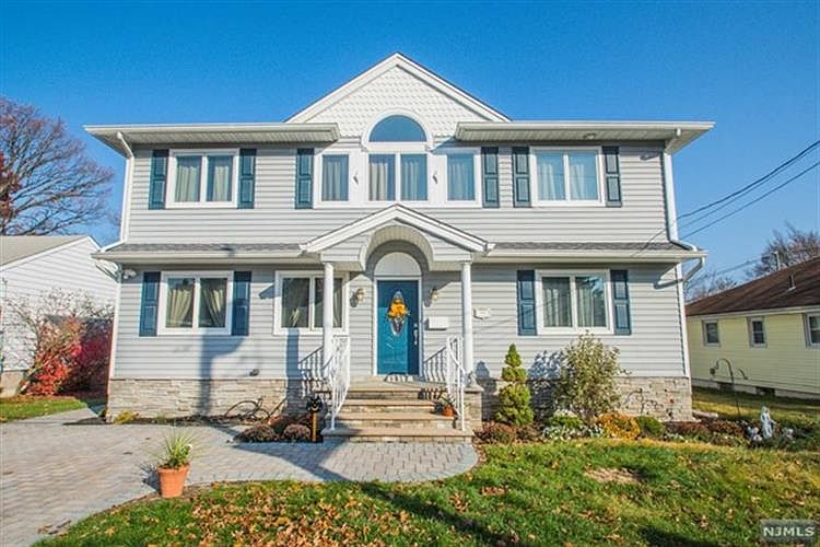 1st image of 3-13 27th St #1X