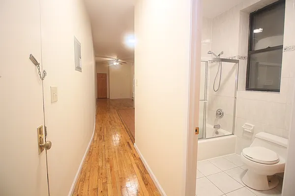 Rented by Douglas Elliman | media 22