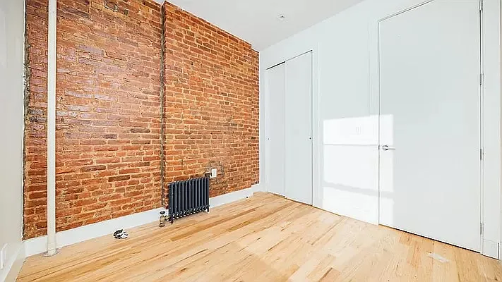 Rented by Green Leaf Management, LLC | media 12