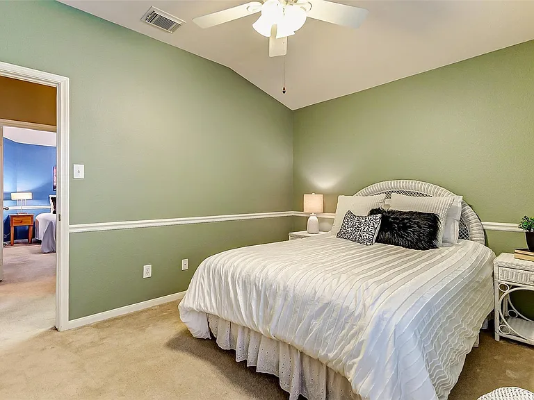 6303 Applewood Forest Dr — Photo 30