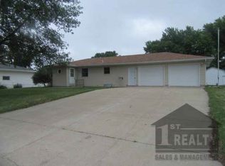 503 Wakefield St, Laurel, NE 68745