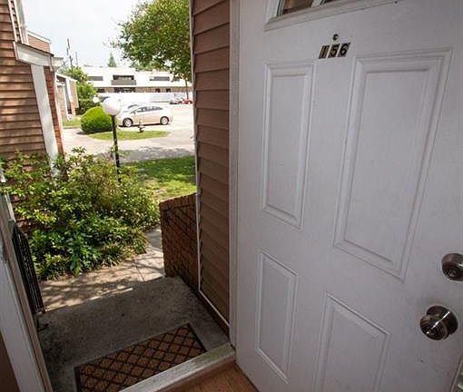 4th image of 156 Avant Garde Cir #156