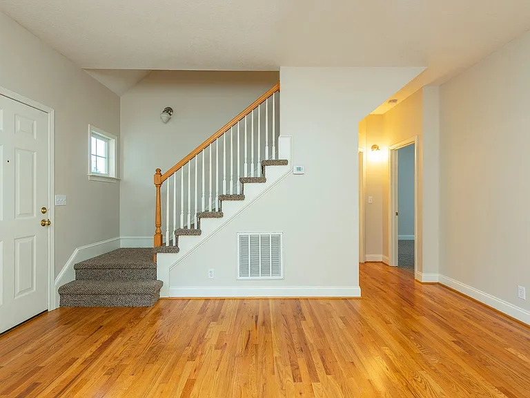 3 Teresa Way — Photo 21