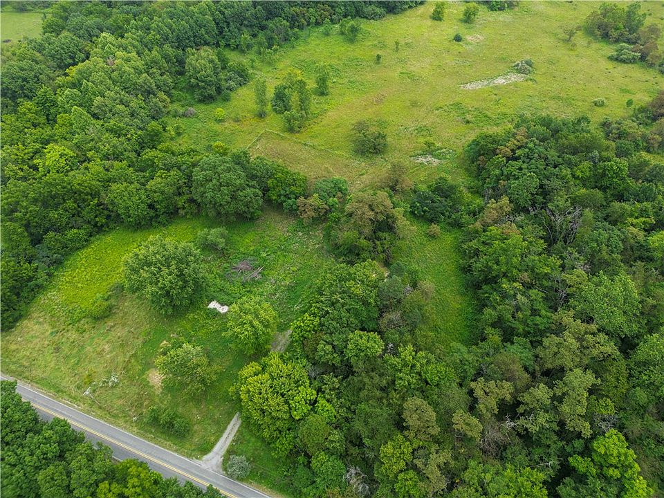 1st image of 610 Valley Rd