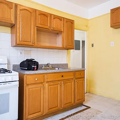 Rented by Washington Realty Corp. | media 13