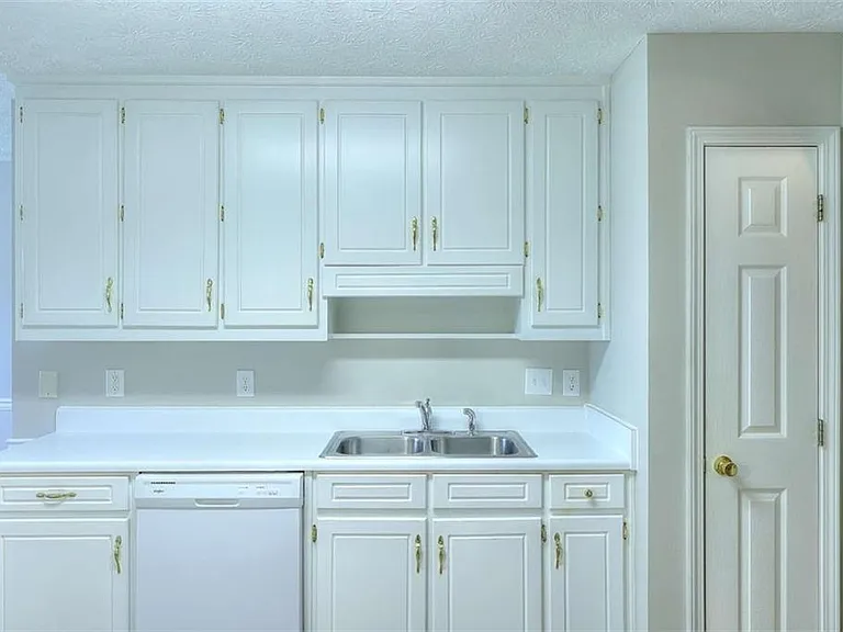 4160 Janel Ln — Photo 34