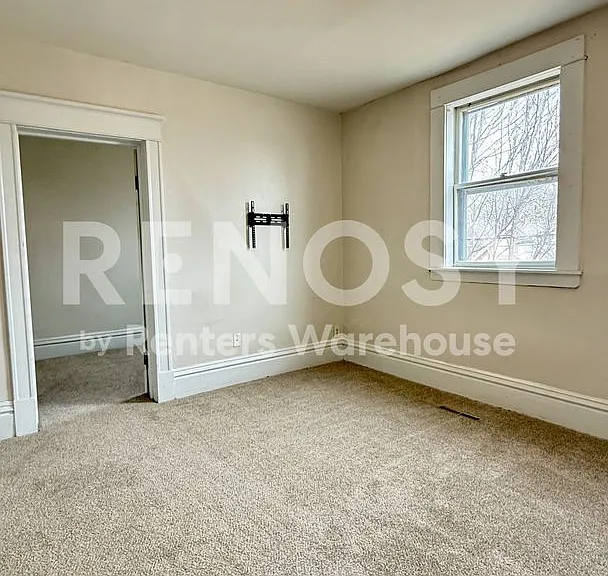 935 E Sims Ave #3 — Photo 1