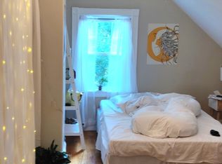 17-19 Putnam Ave #17, Cambridge, MA 02139