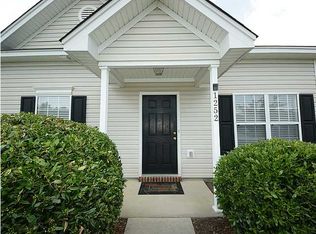 1252 River Rock Rd, Hanahan, SC 29410