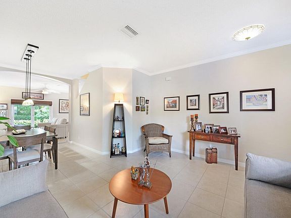 3rd image of 4786 Lago Vista Dr