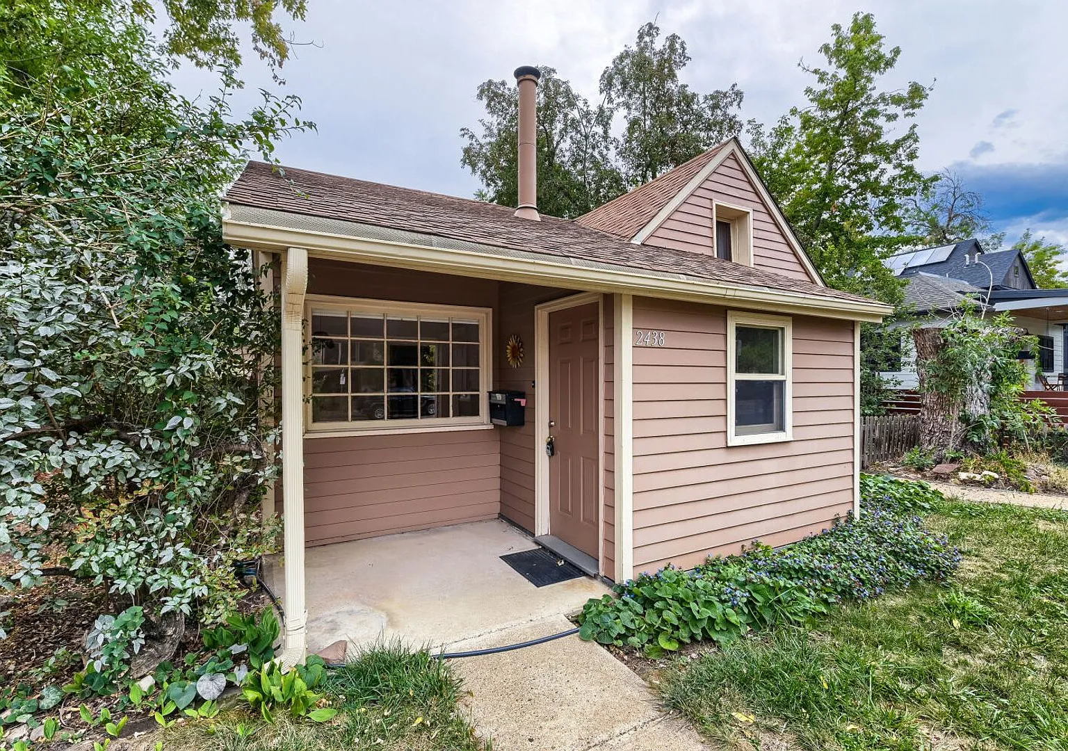 Spacious 3-Bedroom, 2-Bath Lower-Level Home in Central Boulder — Photo 2