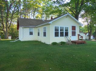 3525 Oaks Rd, Fairview, MI 48621