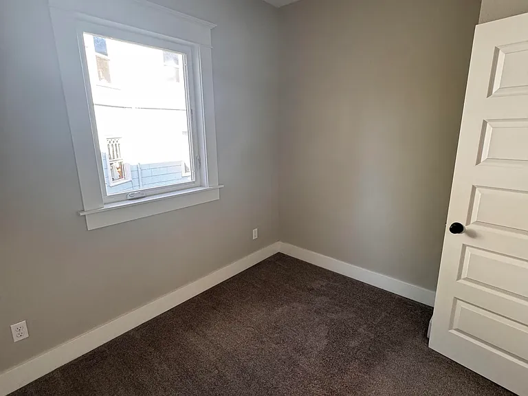 1035 SE 14th Ave #2 — Photo 14