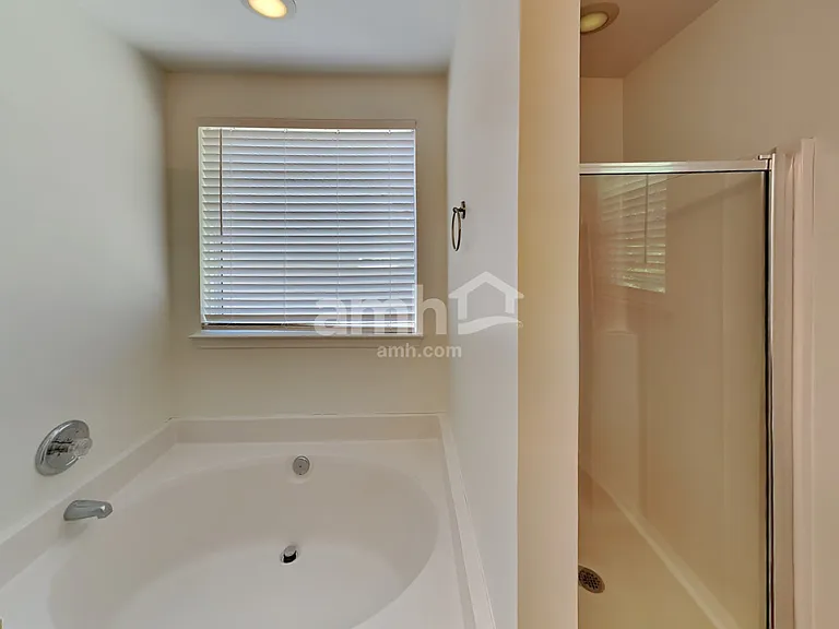 3801 Wingdale Ct — Photo 14