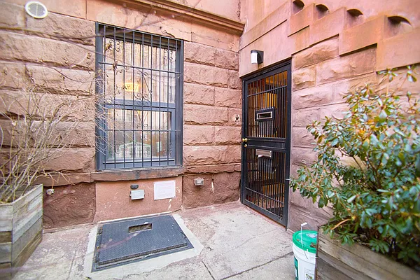 Rented by Keller Williams NYC | media 14
