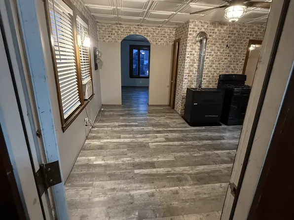 321 Dulude Ave Floor 2, Woonsocket, RI 02895