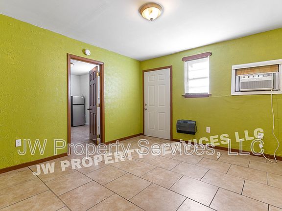 4th image of 2633 Governor Nicholls St Unit A