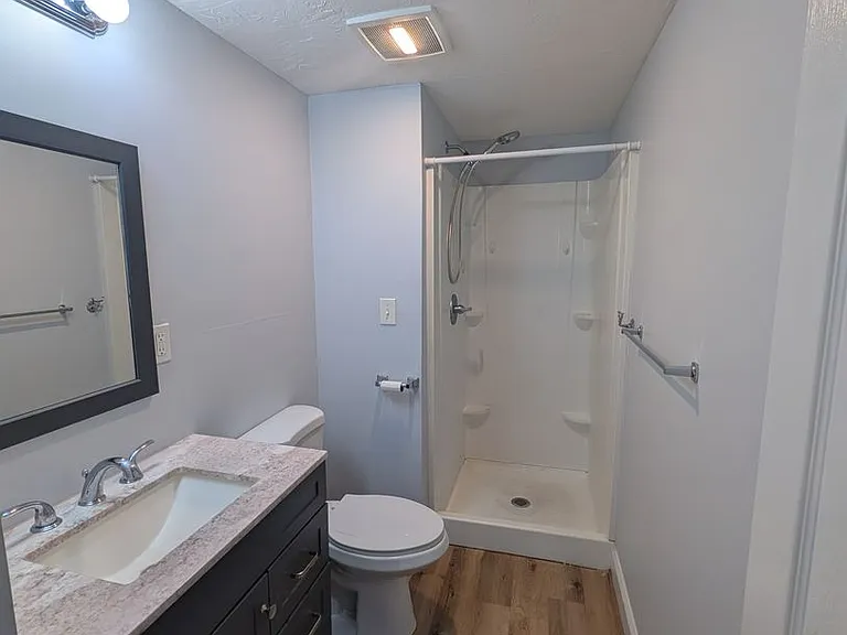311 N Main St #1F — Photo 8