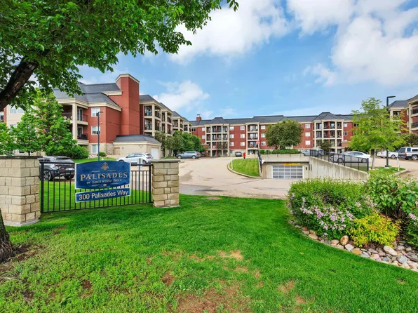 300 Palisades Way #221, Strathcona County, AB T8H 2T9