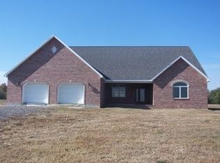 8534 Saint Leos Rd, Ruma, IL 62278