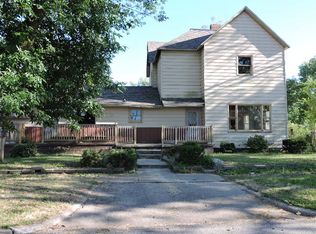 937 E North St, Decatur, IL 62521