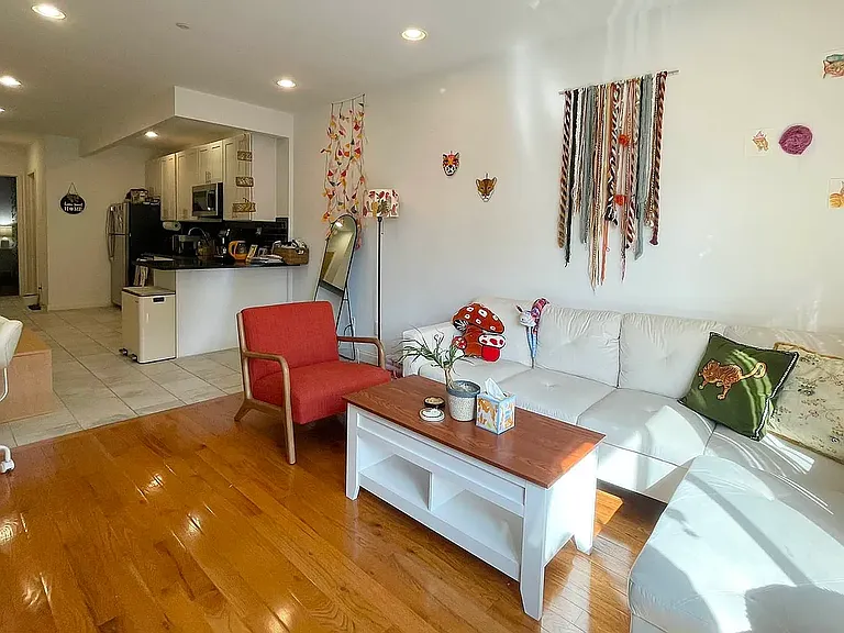 369 W 126th St #6 — Photo 9