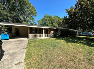 2402 Woodmont St, Pascagoula, MS 39567