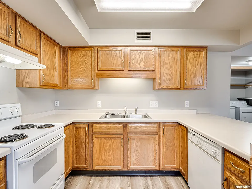 1605 Melissa Ln, New Holstein