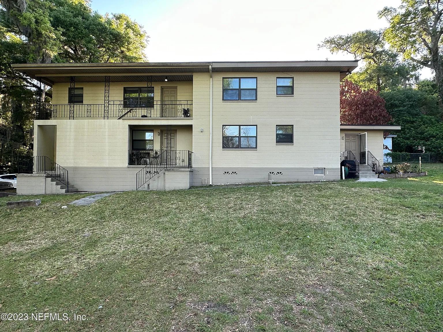 1 bed, 1.0 bath, 600 sqft, $900 — Photo 2