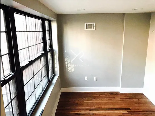 Rented by Yaffa Realty LLC | media 32