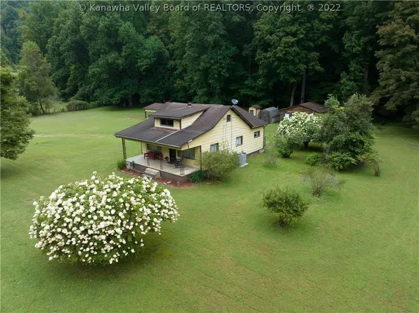 6603 Campbells Creek Dr, Blount, WV 25025