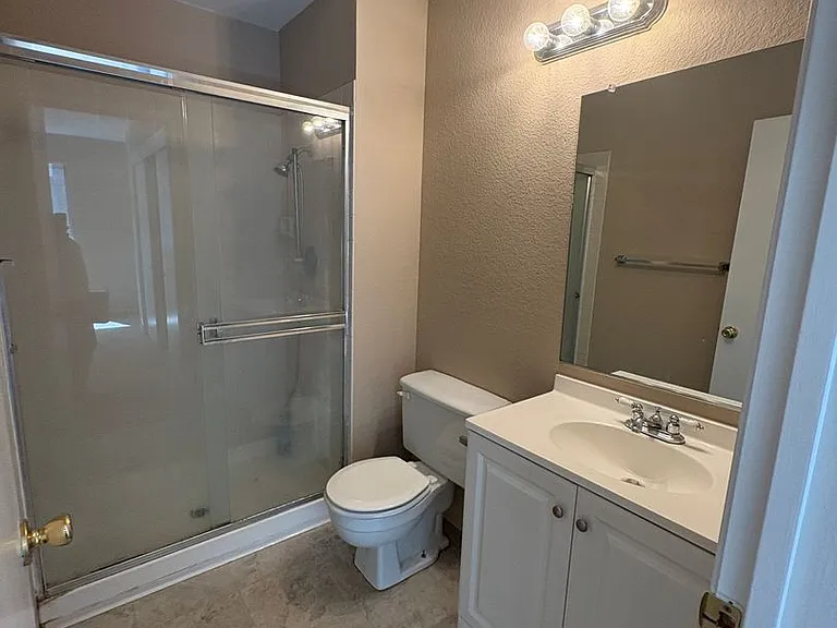 5056 Connecticut Dr — Photo 8