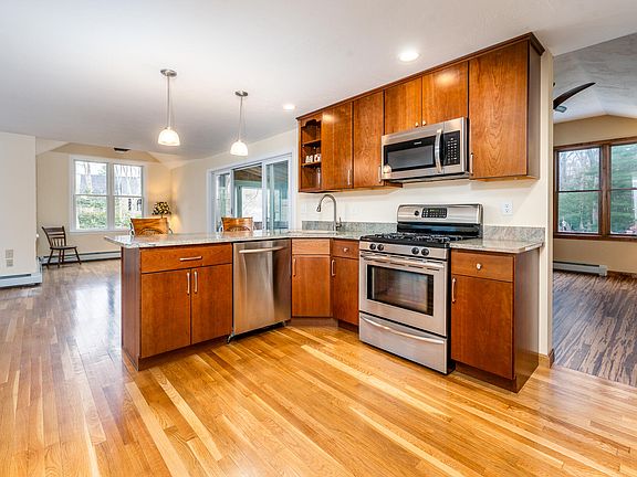 2nd image of 49 Great Hill Drive