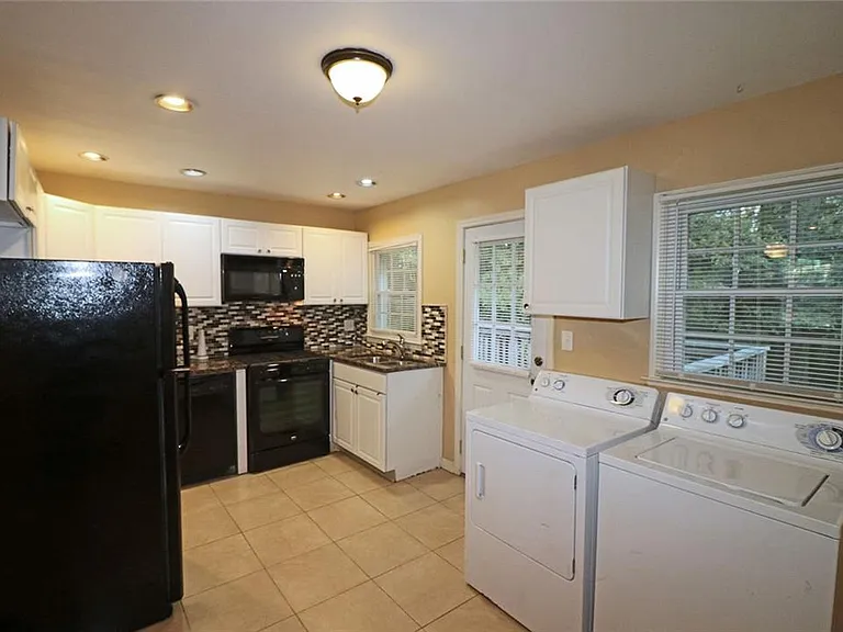1761 Terry Mill Rd SE — Photo 6