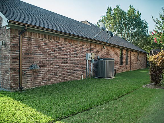 5th image of 2521 Glen Ranch Dr