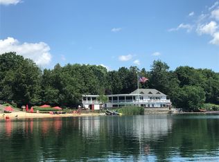 54 Banksville Rd, Armonk, NY 10504