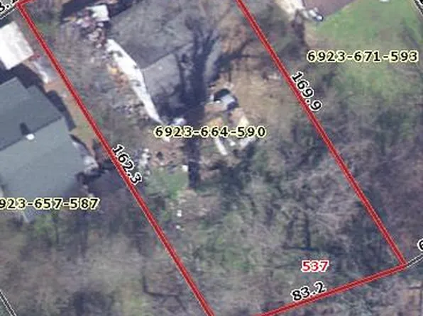 21 Wood St, Ware Shoals, SC 29692
