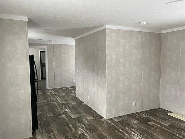 3 bed, 1120 sqft, $1,000 — Photo 3