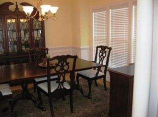 605 Blue Point Dr, Wilmington, NC 28411