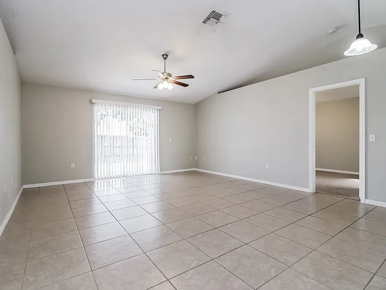 4313 Iveyglen Ave — Photo 3