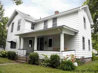 128 Broadway St, Eau Claire, WI 54703