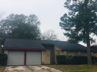 5906 Walnutgate Dr, Spring, TX 77373